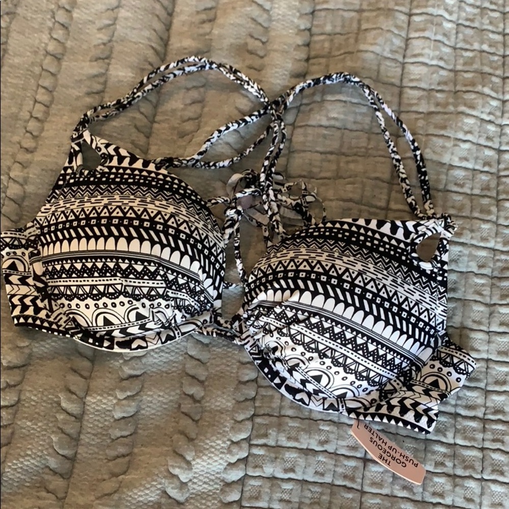 NWT - fun black and white push up bikini top!